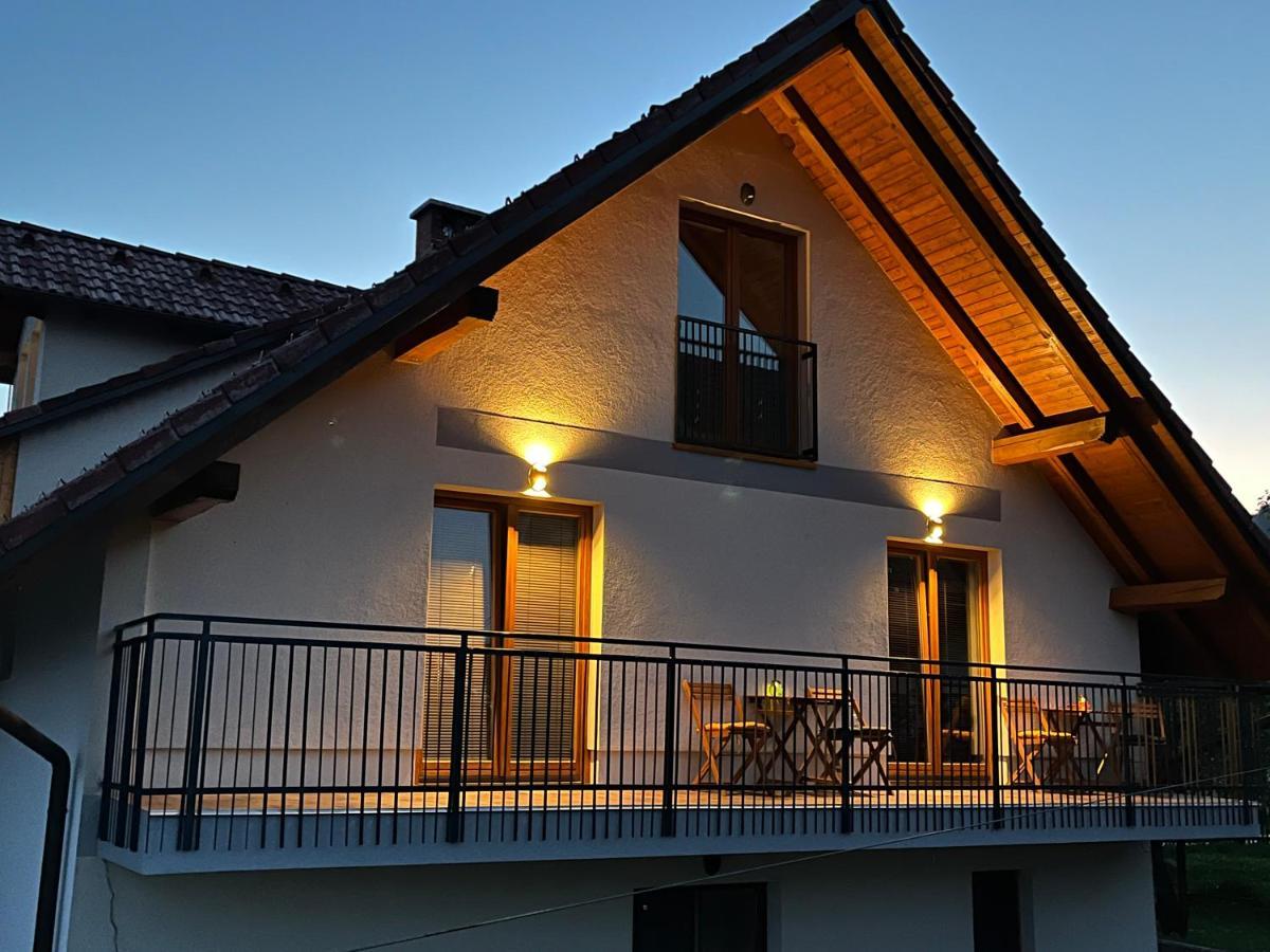 Apartma Ela Zgornje Gorje Exterior photo